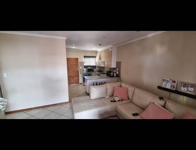 2 BEDROOM APARTMENT FOR SALE IN MONAVONI